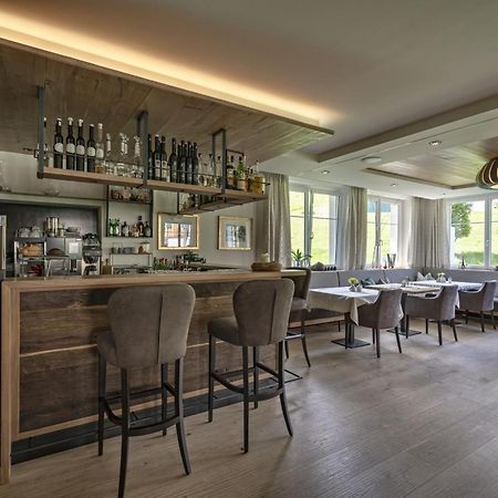 Hotel Restaurant Formarin Oberlech Extérieur photo