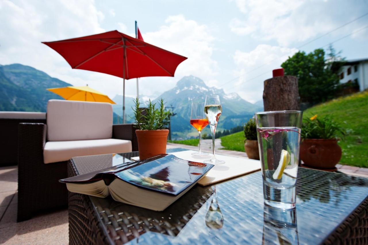 Hotel Restaurant Formarin Oberlech Extérieur photo