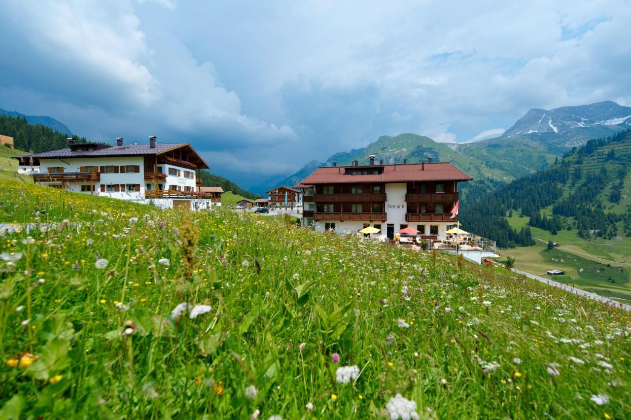 Hotel Restaurant Formarin Oberlech Extérieur photo