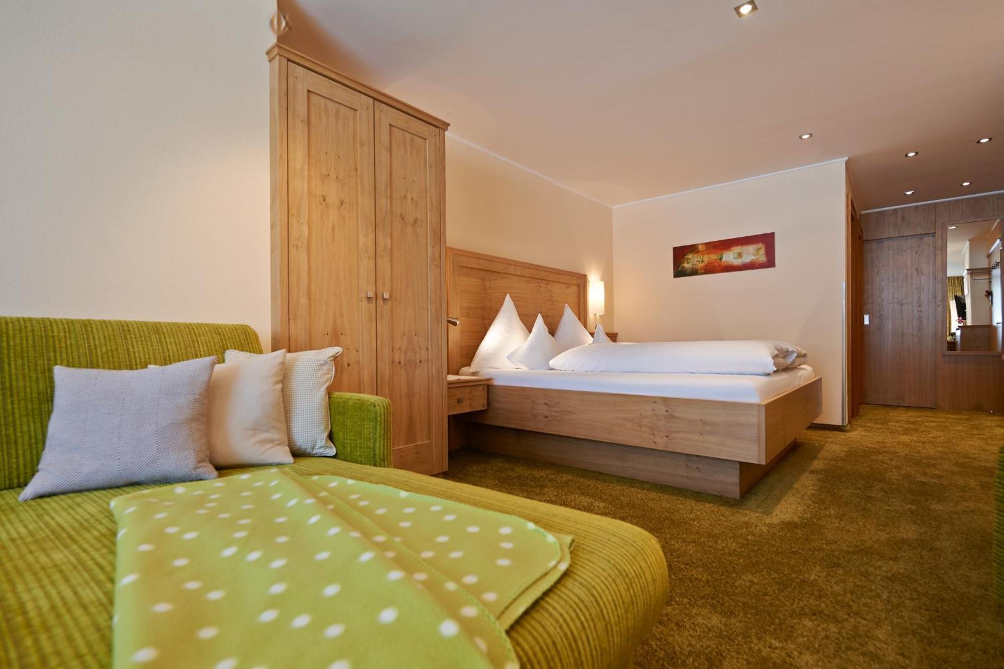 Hotel Restaurant Formarin Oberlech Chambre photo