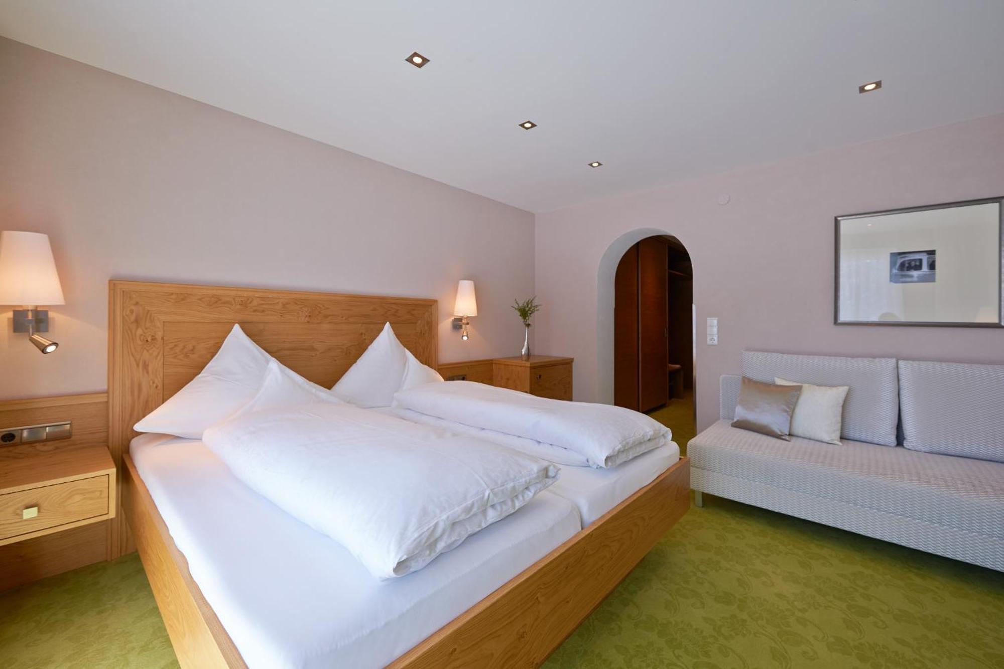 Hotel Restaurant Formarin Oberlech Chambre photo