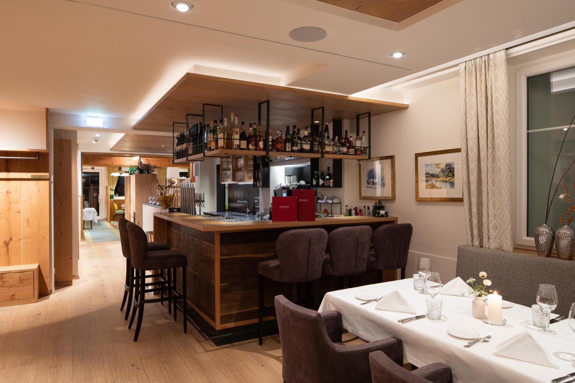 Hotel Restaurant Formarin Oberlech Extérieur photo