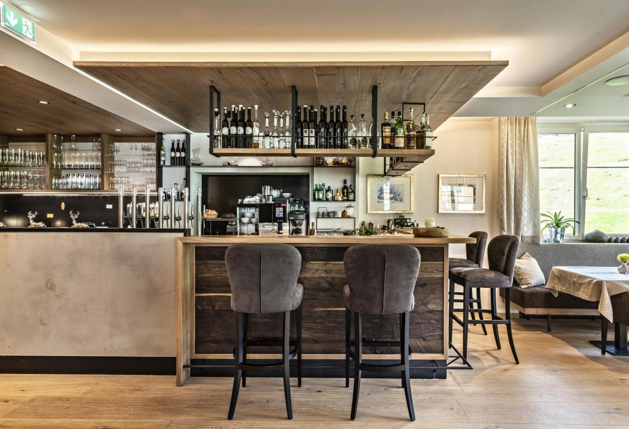 Hotel Restaurant Formarin Oberlech Extérieur photo